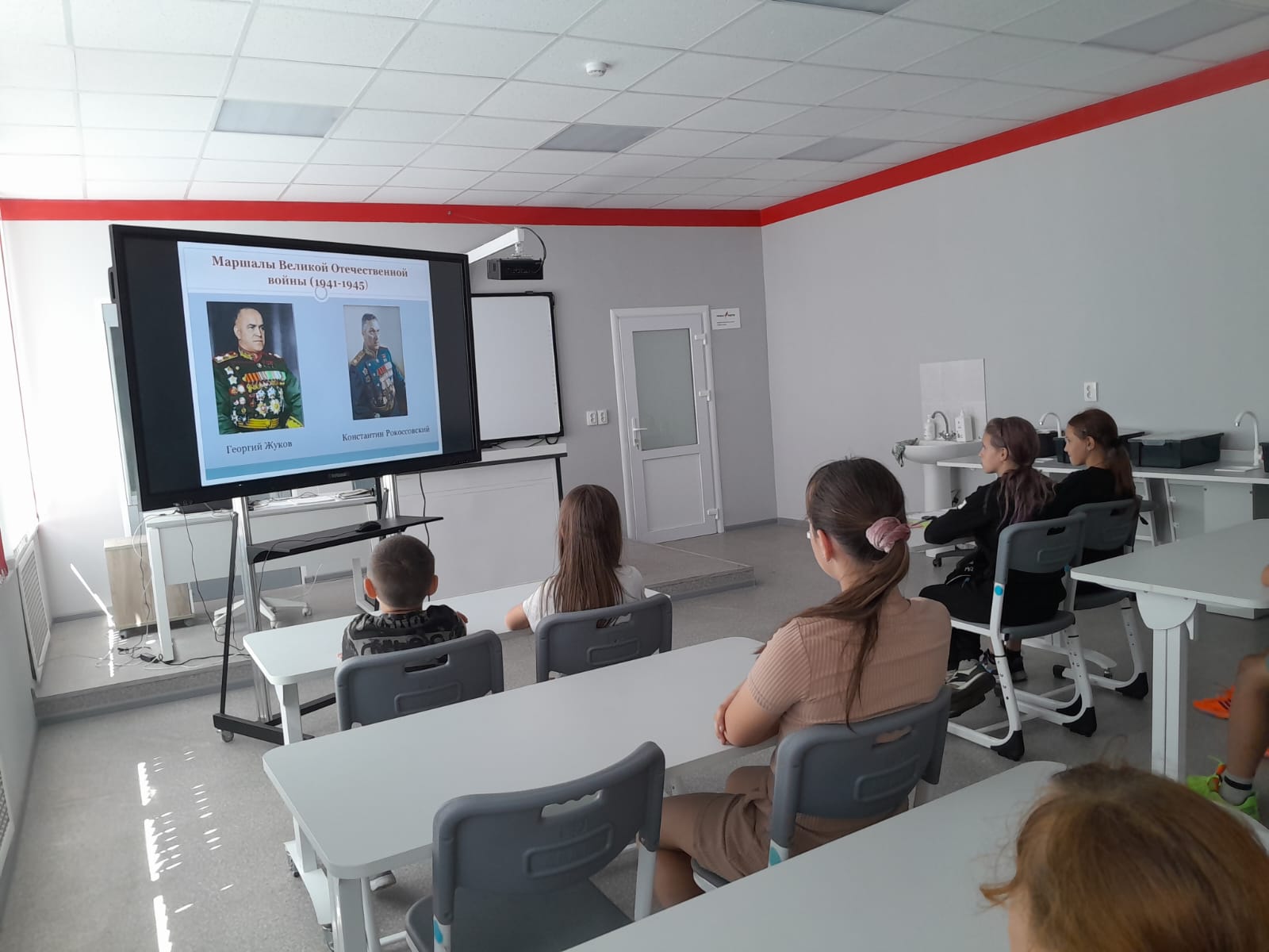 Семнадцатый день в оздоровительном лагере «Солнышко».